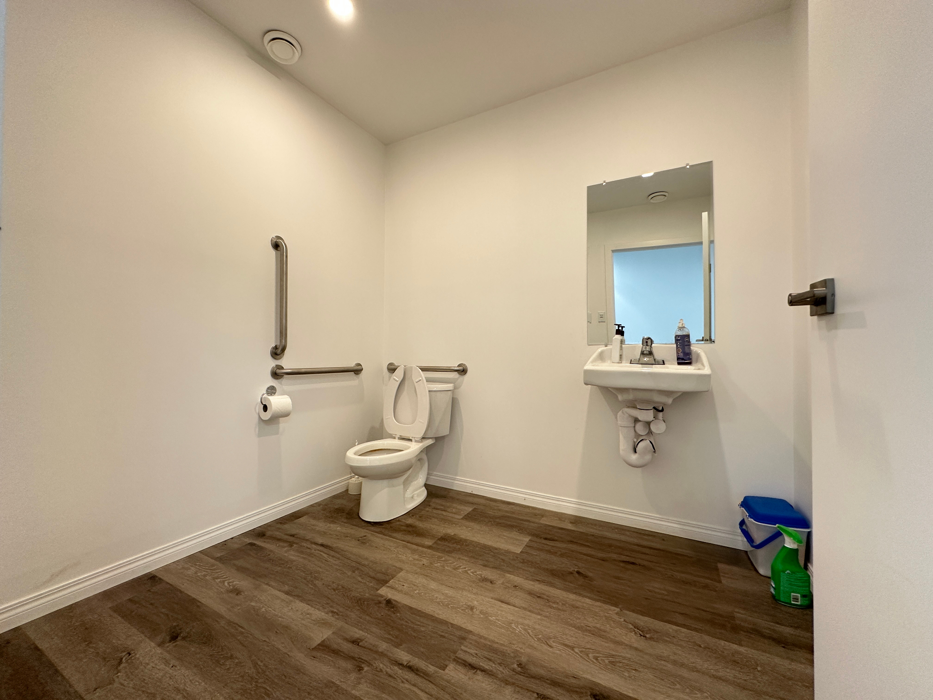 Warman 商业园区 · 1211 Boucher Avenue #14 单元 | 售价 $264,900——林与唐地产 - 8